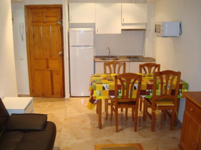 Rentalmar Family Acantilados Salou Zimmer foto