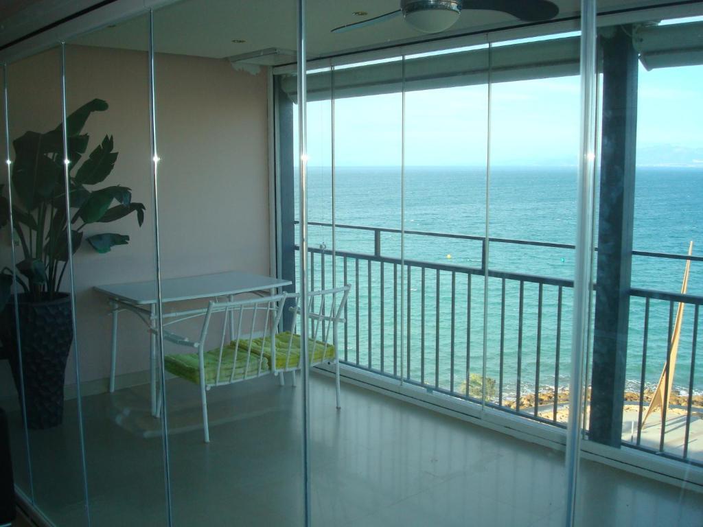 Rentalmar Family Acantilados Salou Zimmer foto